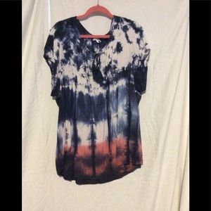 The dye short sleeve top
